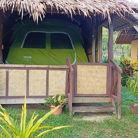 Tony'S Country Glamping With Chalet With Private Wash Room Accommodation El Nido Zimmer foto
