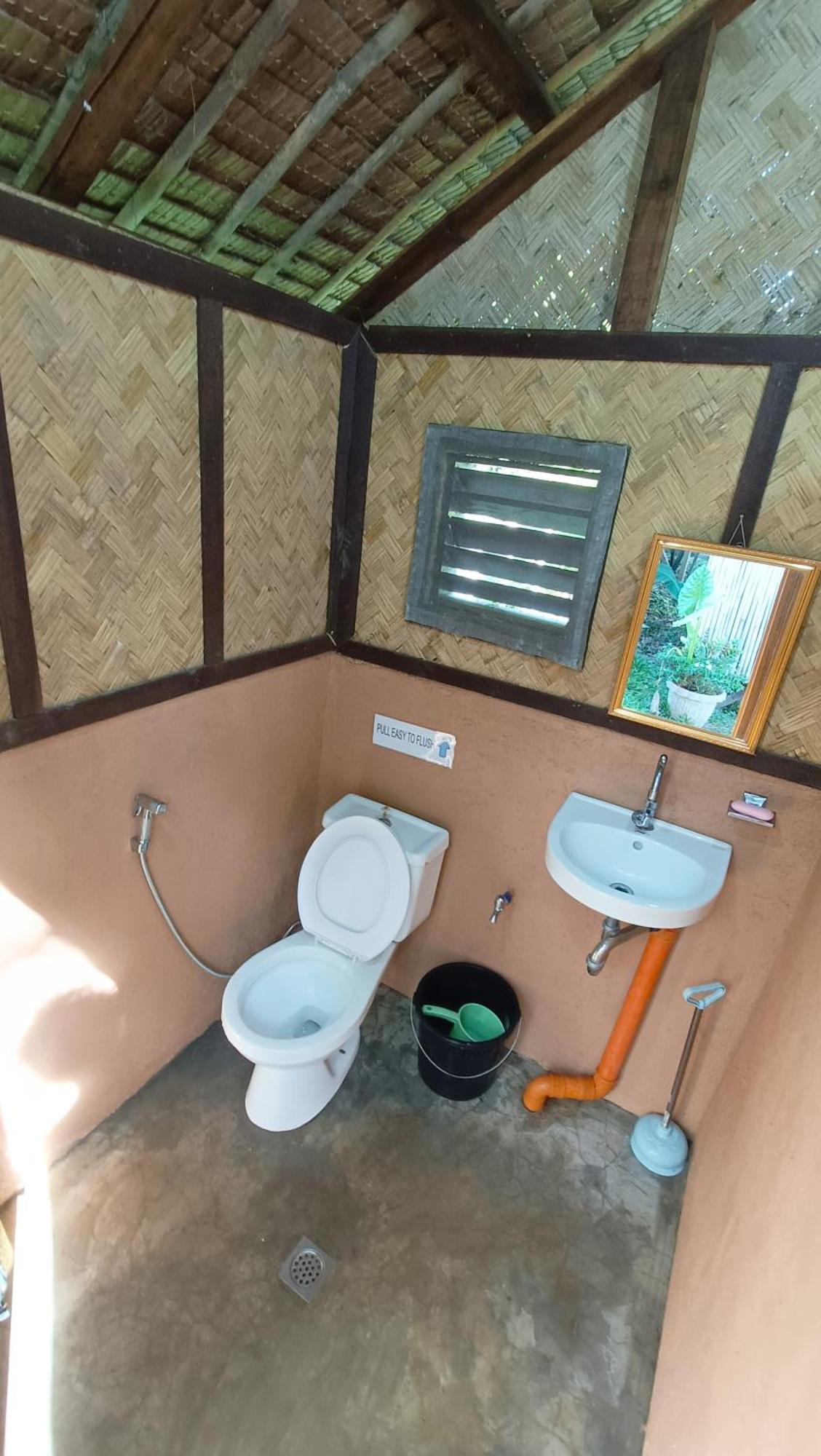 Tony'S Country Glamping With Chalet With Private Wash Room Accommodation El Nido Exterior foto